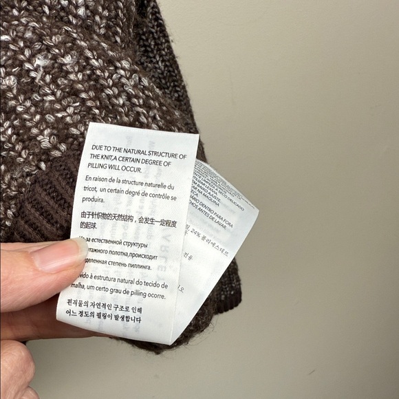 VARLEY Willard long sleeve sweater in coffee bean 1/2 zip small euc - Picture 13 of 14